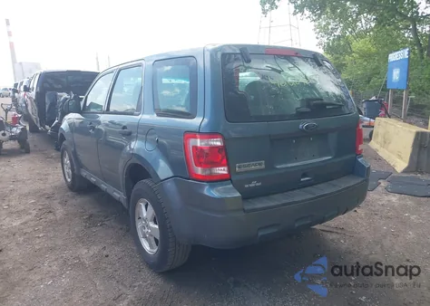 2012 Ford Escape Xls z USA, uszkodzony, nr VIN 1FMCU0C74CKA82653